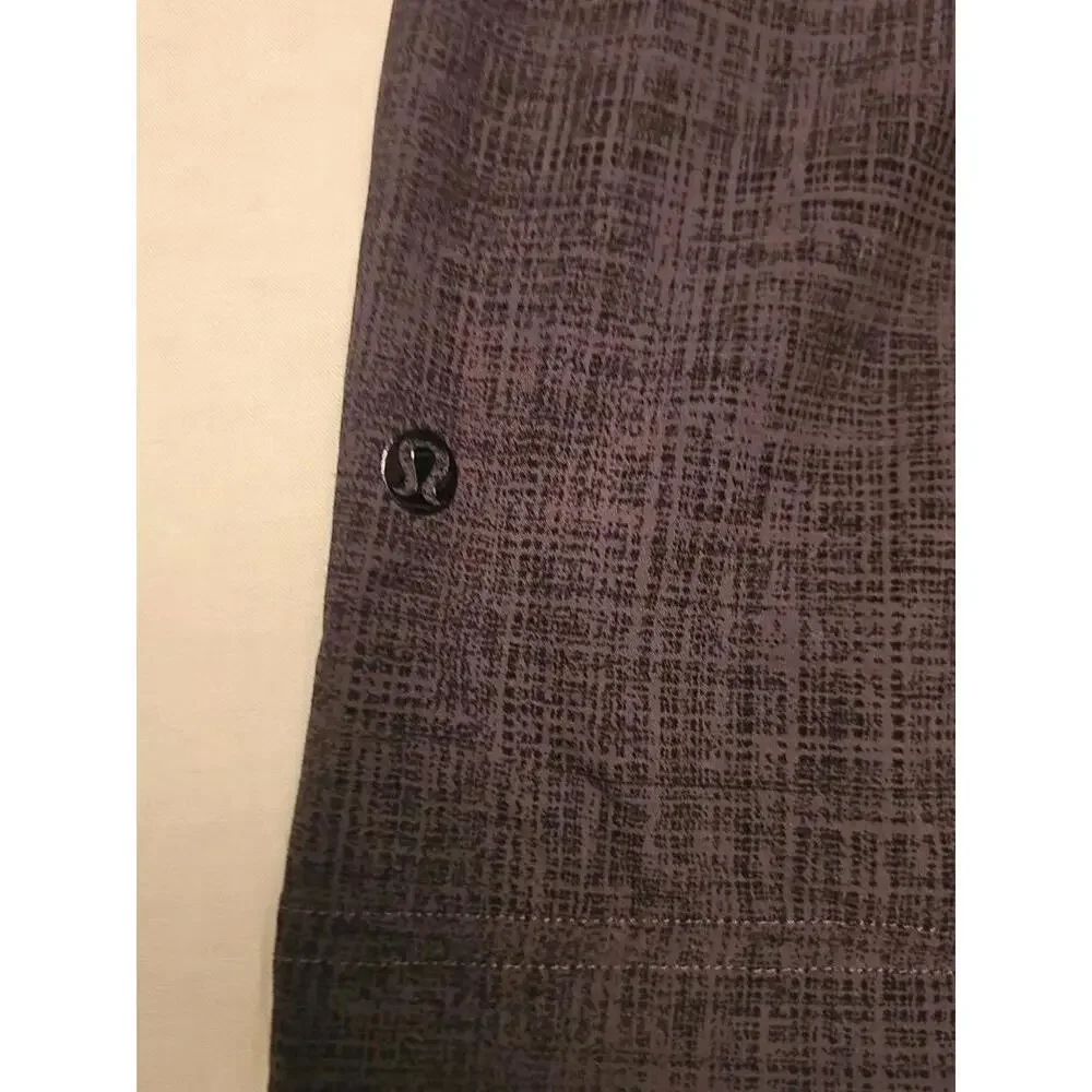 Lululemon Kahuna‎ Men’s Shorts Size 32 Dark Gray Chino Pockets 9” Stretch